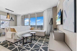 Building Photo - 4010 S Ocean Dr