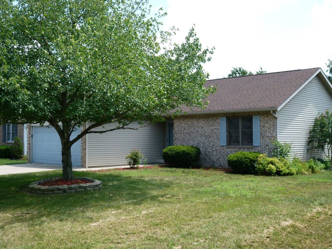 Primary Photo - 2615 Kings Ct