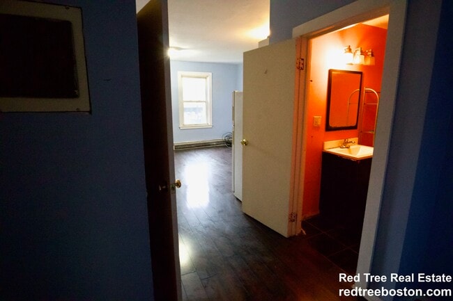 Photo - 1576 Tremont St Apartment