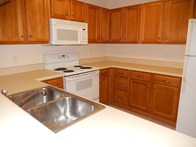 Building Photo - 4434 Gearhart Rd