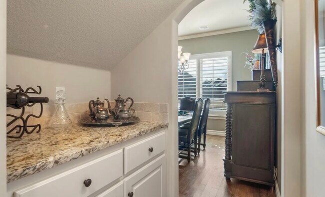 Building Photo - 3426 W Edgewater Pl