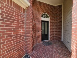 Building Photo - 2502 Suncreek Ln