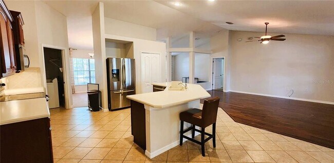 Foto del edificio - 1134 Ivey Lake Dr