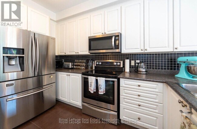 Building Photo - 1274 Cartmer Way