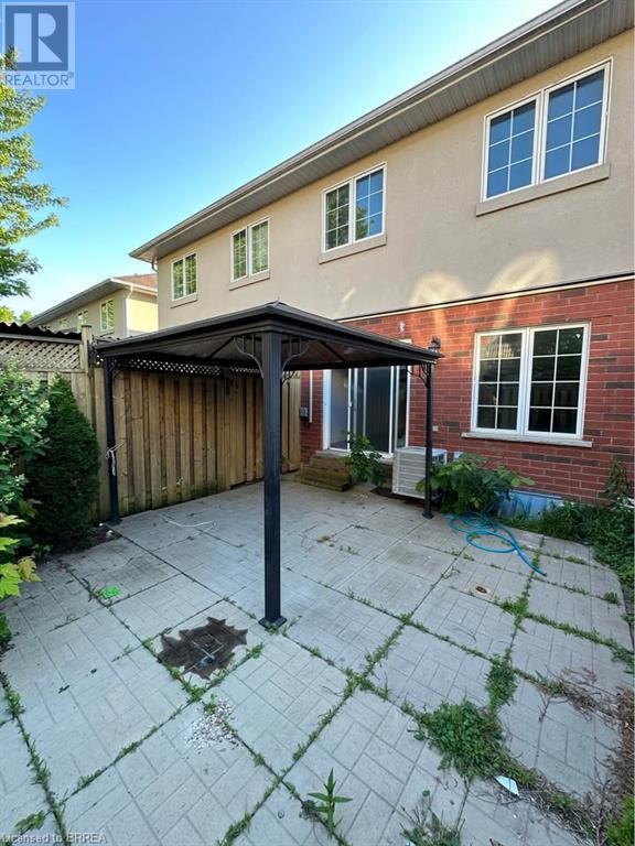 Building Photo - 20 McConkey Crescent
