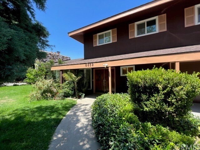 Building Photo - 6659 Sunset Cir