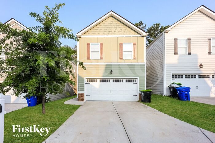 Primary Photo - 28 E Newnan Rd