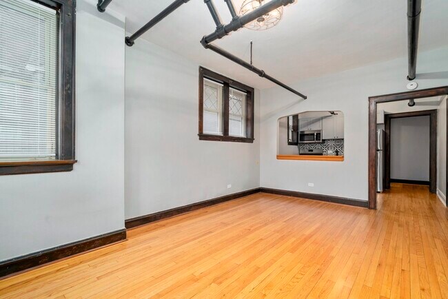Building Photo - 532 Hillside Ave