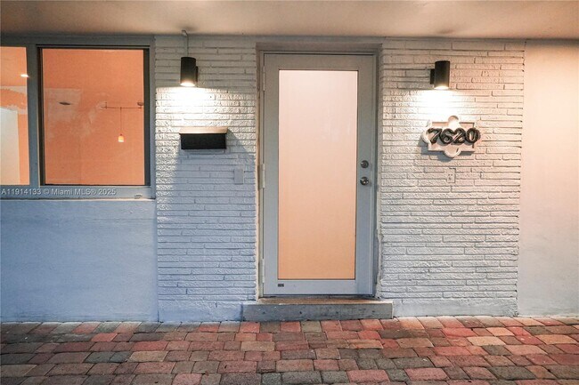 Foto del edificio - 7620 NW 15th St