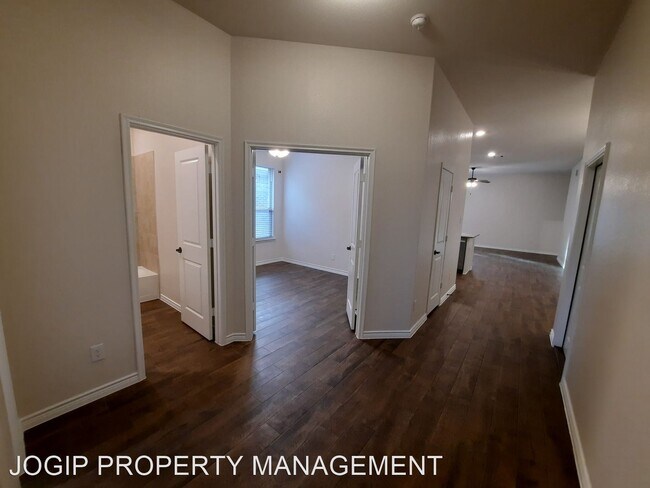 Building Photo - 4 br, 3 bath House - 4029 Ellinger Dr.