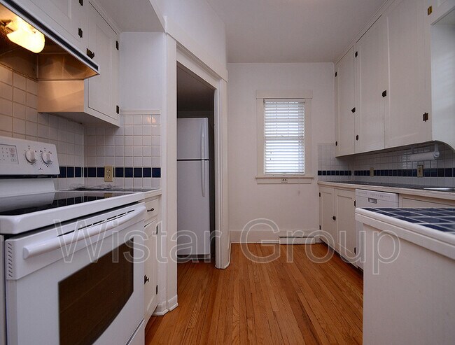 Building Photo - 5723 Rees St