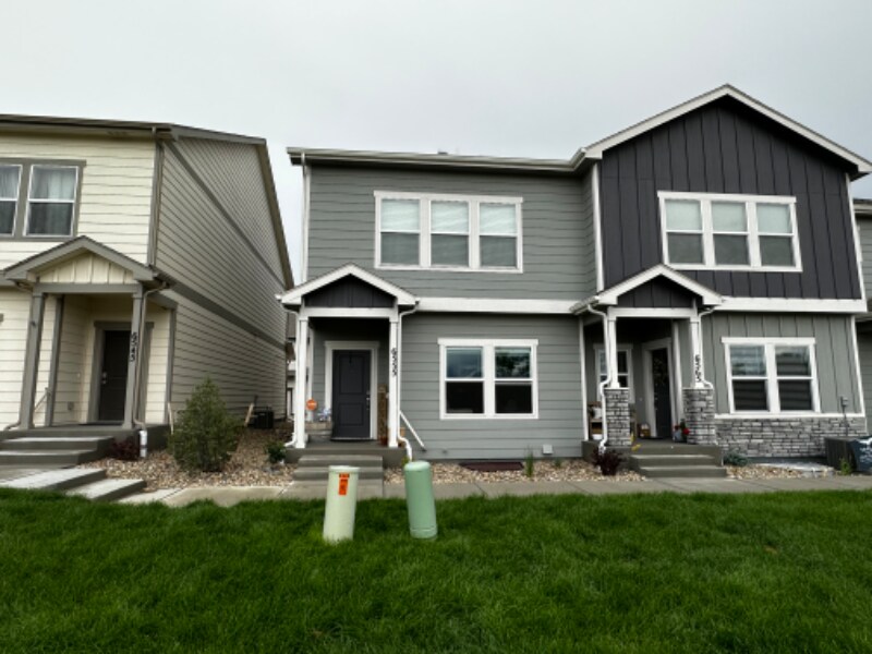 Foto principal - 6555 Carriage Meadows Dr