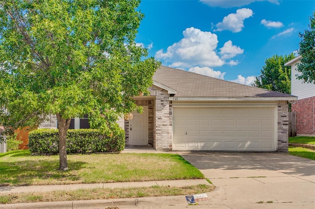 Primary Photo - 5313 Driftway Dr
