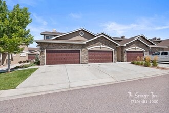 Building Photo - 740 Brambleberry Hts