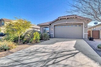Building Photo - 327 W Tamarack Dr