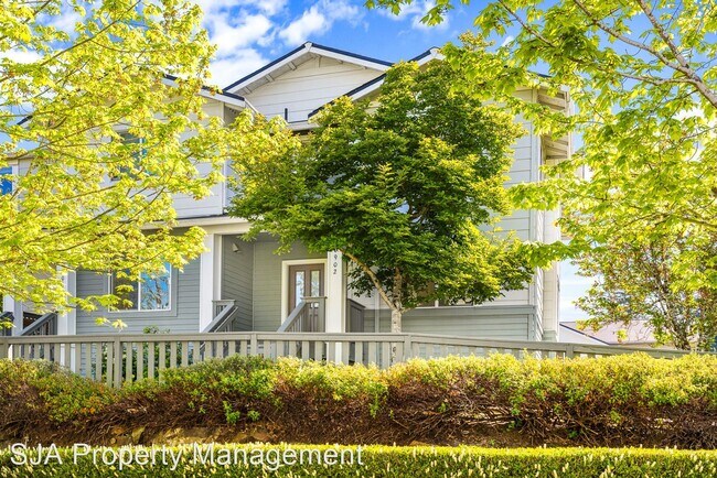 Building Photo - 2 br, 2.5 bath House - 10902 Slater Ave NE