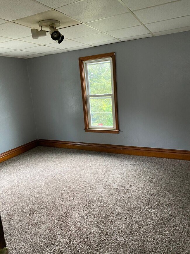 Building Photo - 4 br, 1.5 bath House - 1802 Moravia St