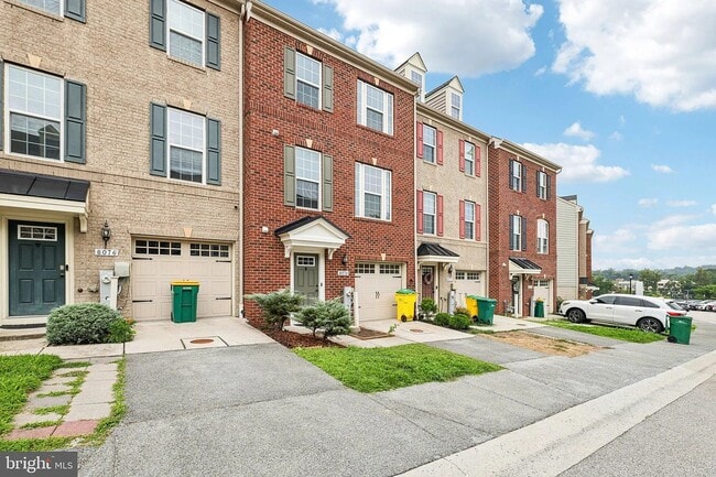 Foto del edificio - 8074 Locust Mill St