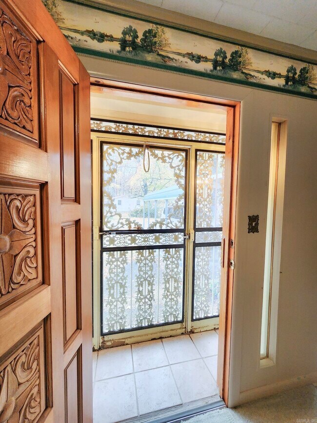 Foto del edificio - 1402 Loberg Ln