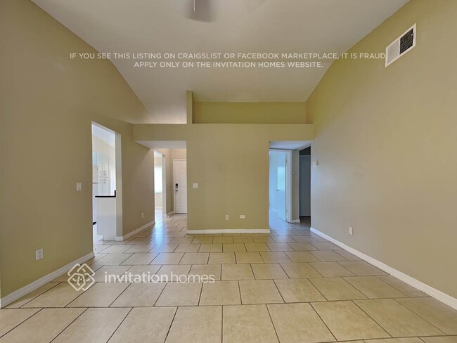 Building Photo - 1330 Coolmont Dr