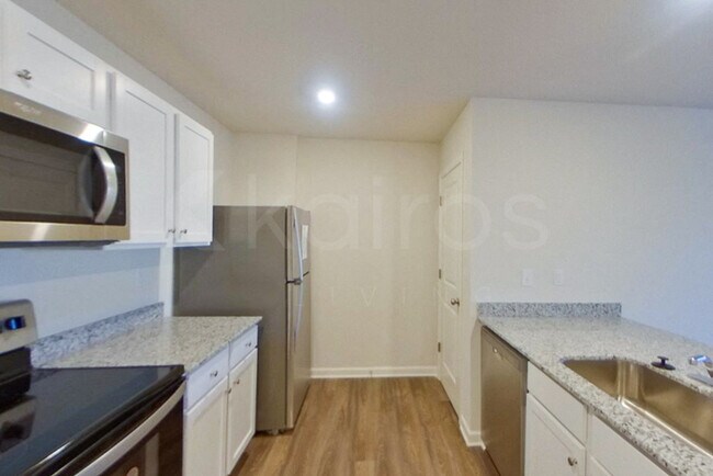 Foto del edificio - 520 Ivy Brook Way
