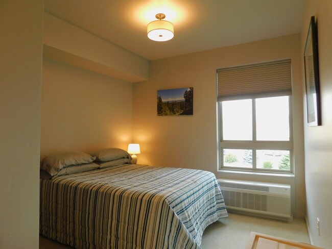 Foto del edificio - 100 Woodlands Wy