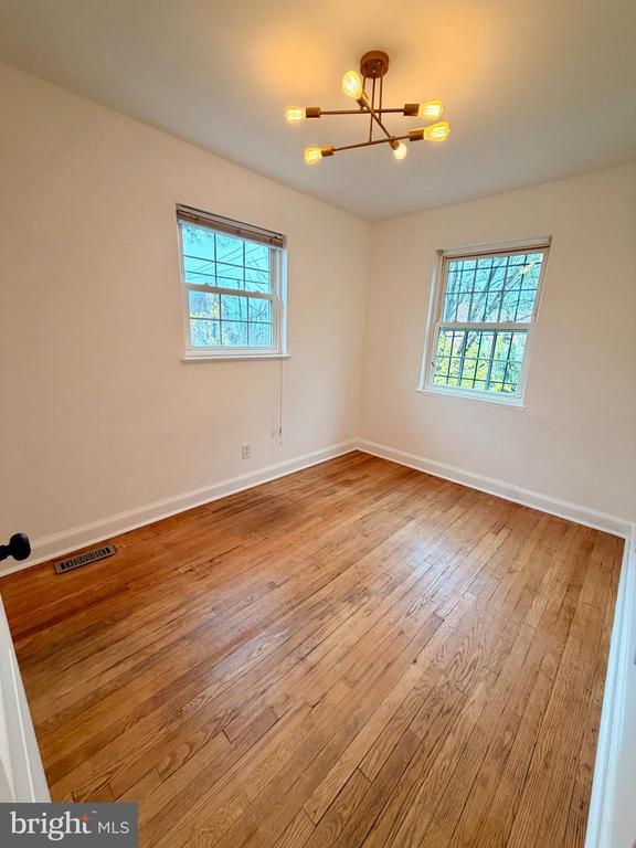 Foto del edificio - 1300 Dexter Terrace SE