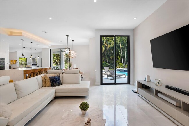 Foto del edificio - 6586 NW 97th Dr