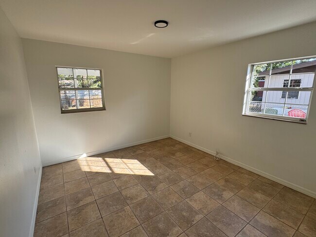 Foto del edificio - 10935 N 14th St