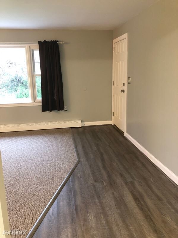 Building Photo - 3 br, 1 bath Apartment - 34 Highland Ave.