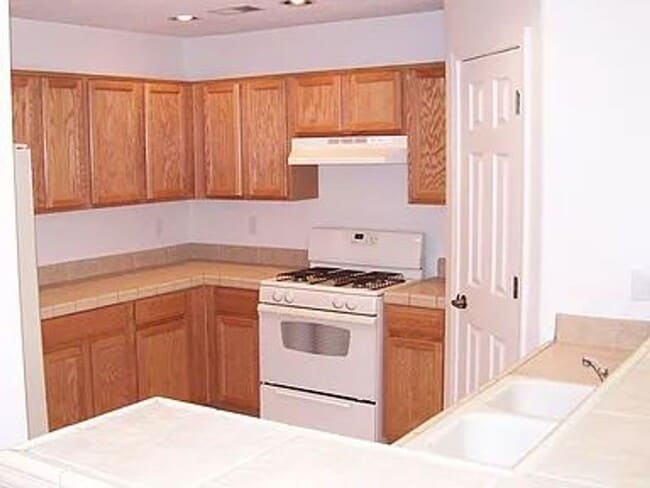 Building Photo - 2 Living Areas.