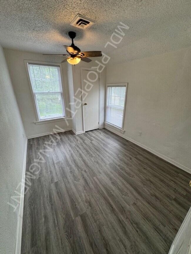 Foto del edificio - 511 S Monroe St