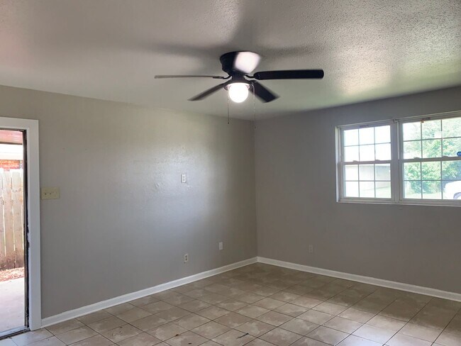 Foto del edificio - 8018-20 Gus St.