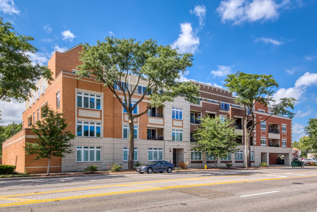 Foto principal - 1200 Waukegan Rd