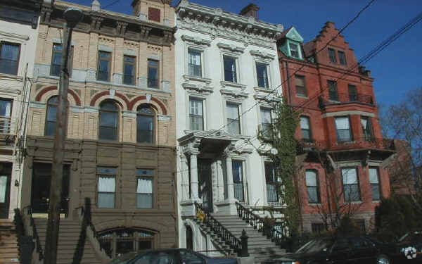 Building Photo - 465 JERSEY Ave