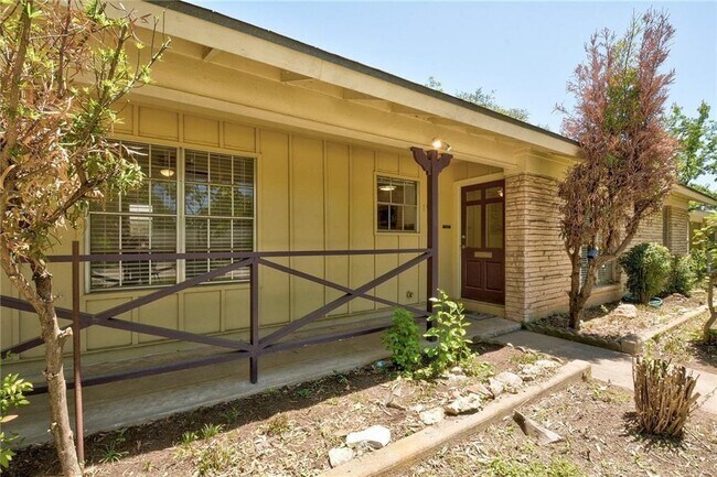 Building Photo - 1614 Ashberry Dr