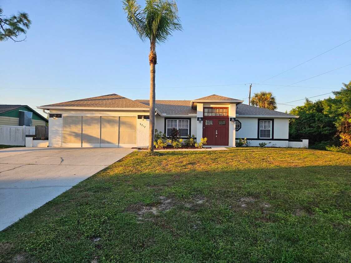 2717 Rock Creek Dr, Port Charlotte, FL 33948 House Rental in Port