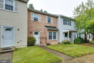 Building Photo - 7608 Lee Landing Dr