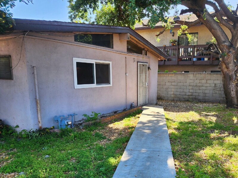 818 E Rte 66 Unit H, Glendora, CA 91740 Room for Rent in Glendora, CA