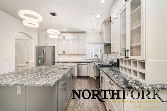 Foto del edificio - Perfectly Placed Meridian Home in Convenient Location