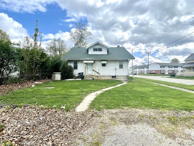 Building Photo - 4 br, 2 bath House - 501 North Alameda Avenue