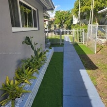 Building Photo - 1934 Madison St