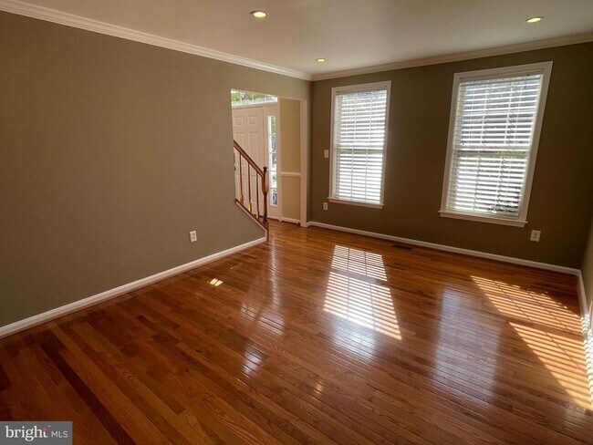 Foto del edificio - 14453 N Slope St
