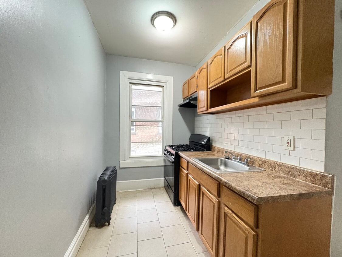 35 Shepard Ave 12 - 39 Shepard Ave