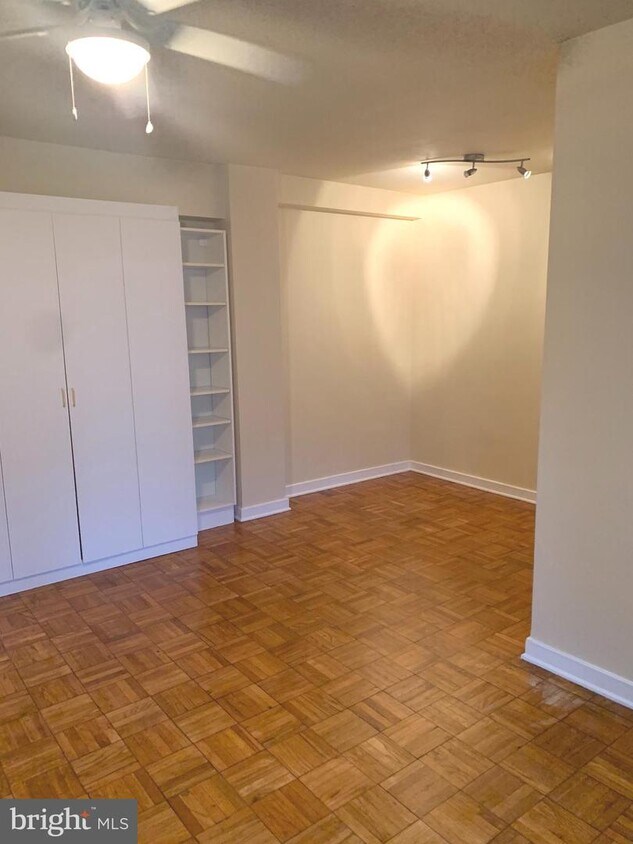 Primary Photo - 2130 N St NW