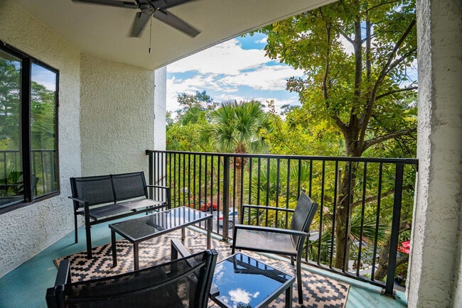 Building Photo - 10 Lemoyne Ave