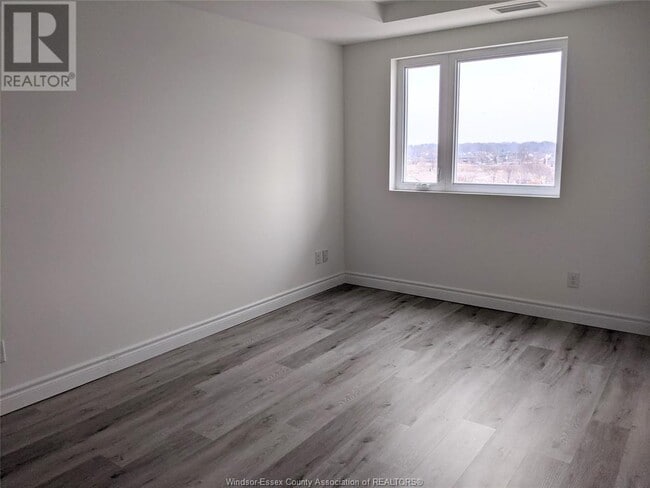 Building Photo - 1611 Banwell Rd