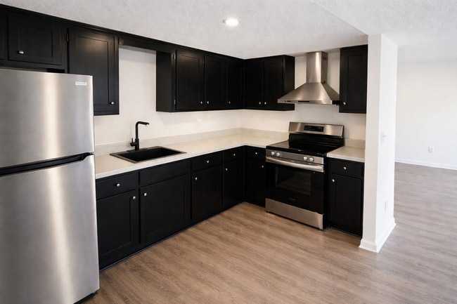 Interior Photo - The Peaks of Greeneville