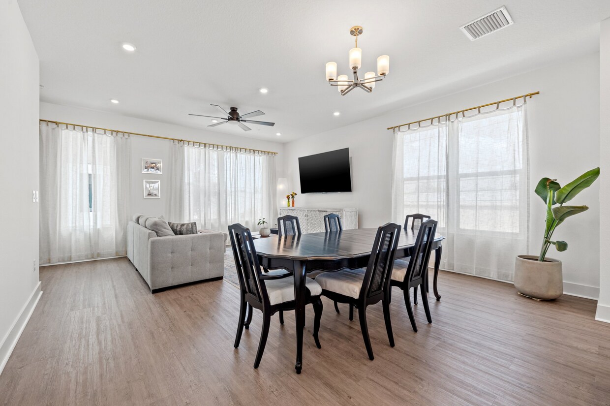 Foto principal - 320 15th St N