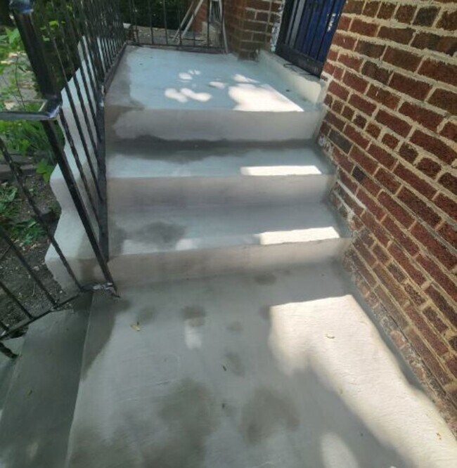 Foto del edificio - 2544 E 81st St